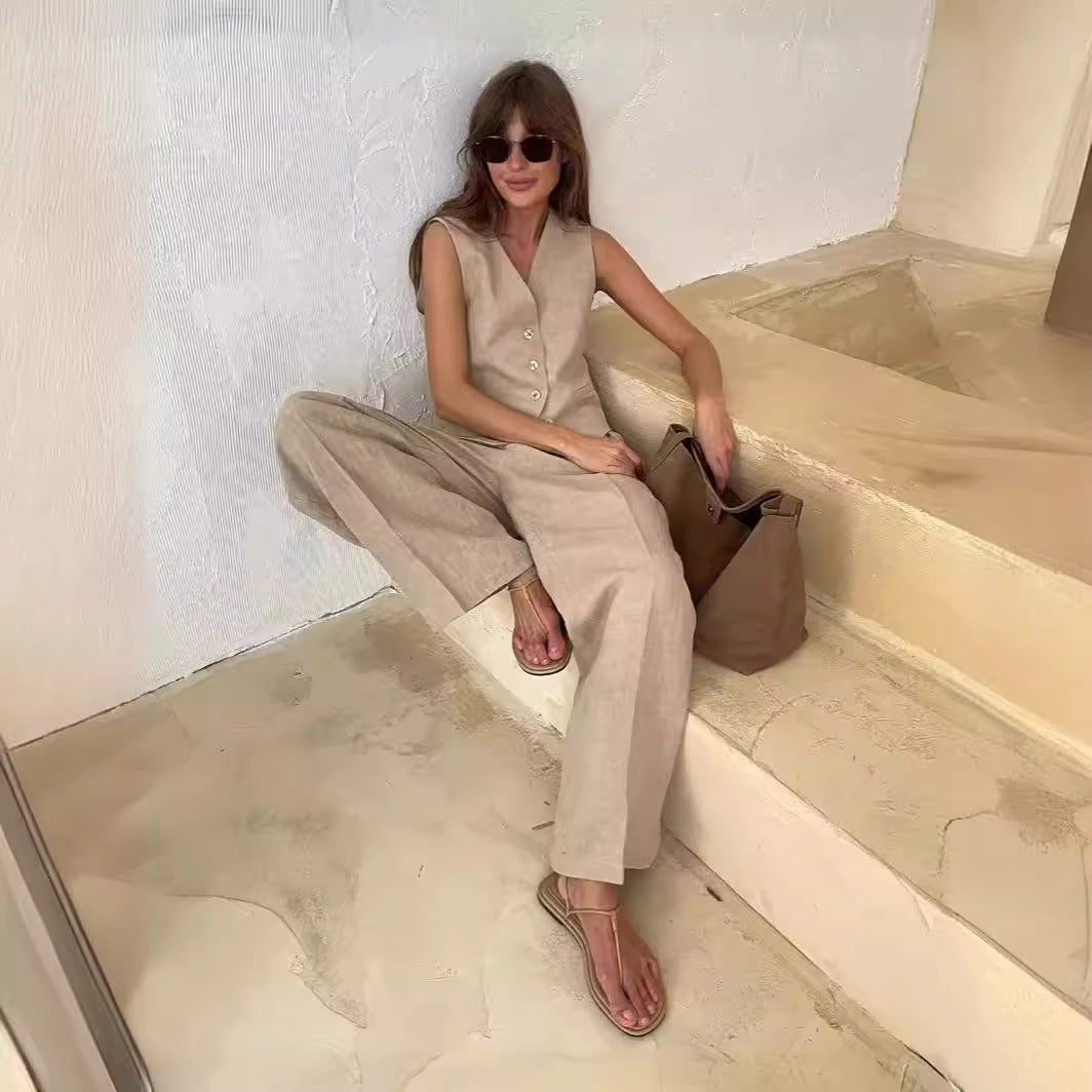 Sleeveless Vest Hip-hugger Suit