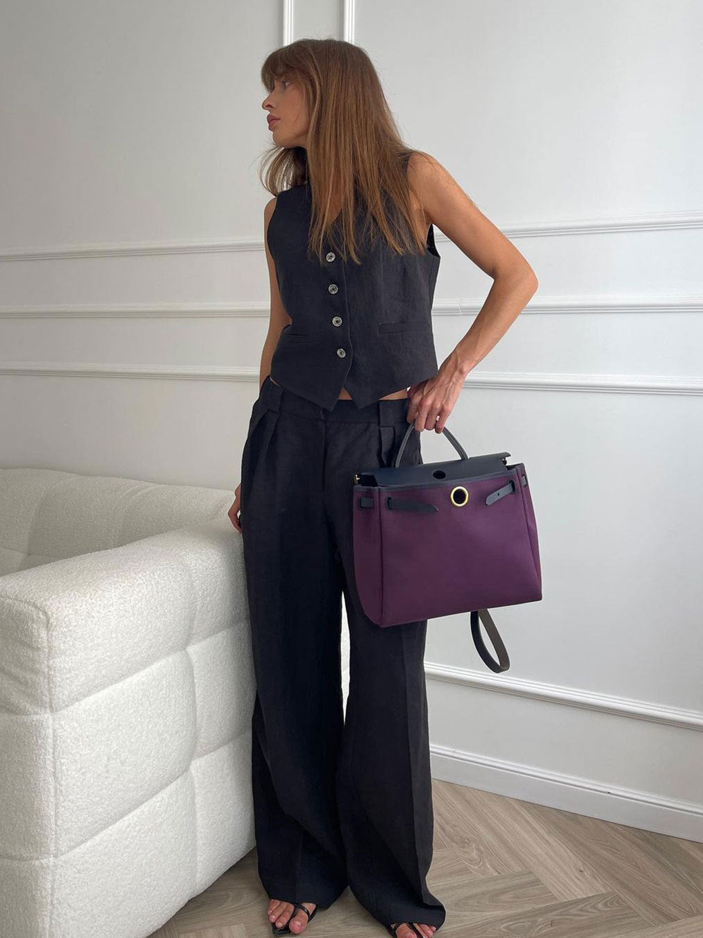 Sleeveless Vest Hip-hugger Suit