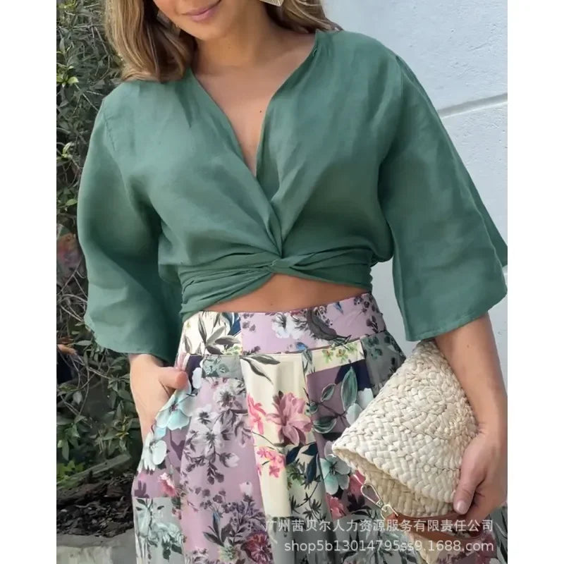 Wide-Leg Trousers Twisted Crop Top