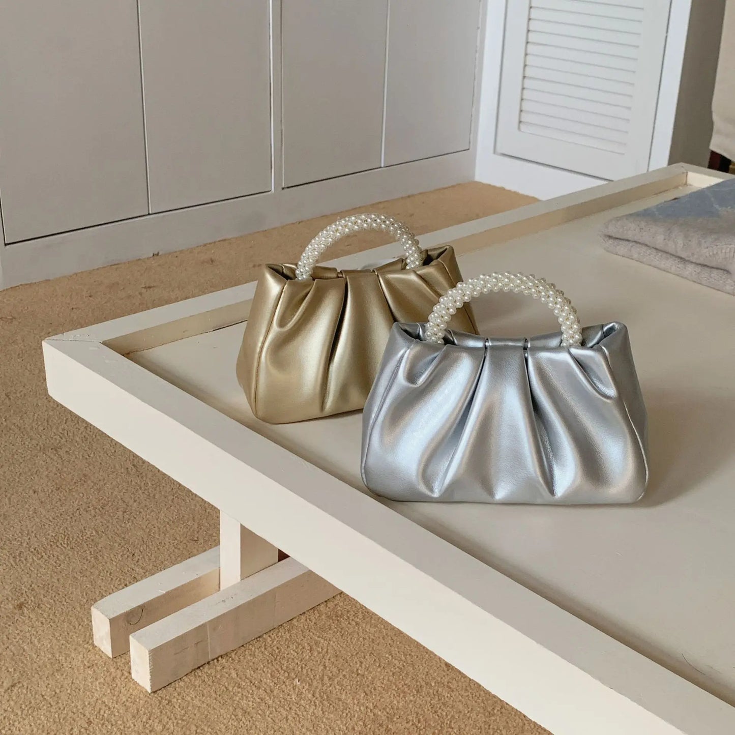 Pearl Handle Women Purse