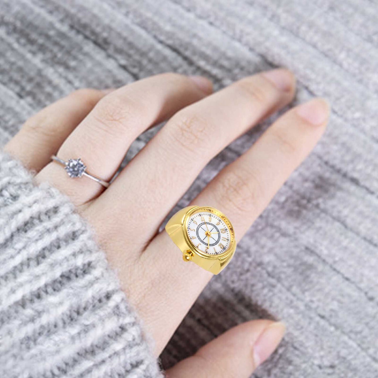 Montre Bague Quartz Chic : Élégant Accessoire Horloger et de Mode